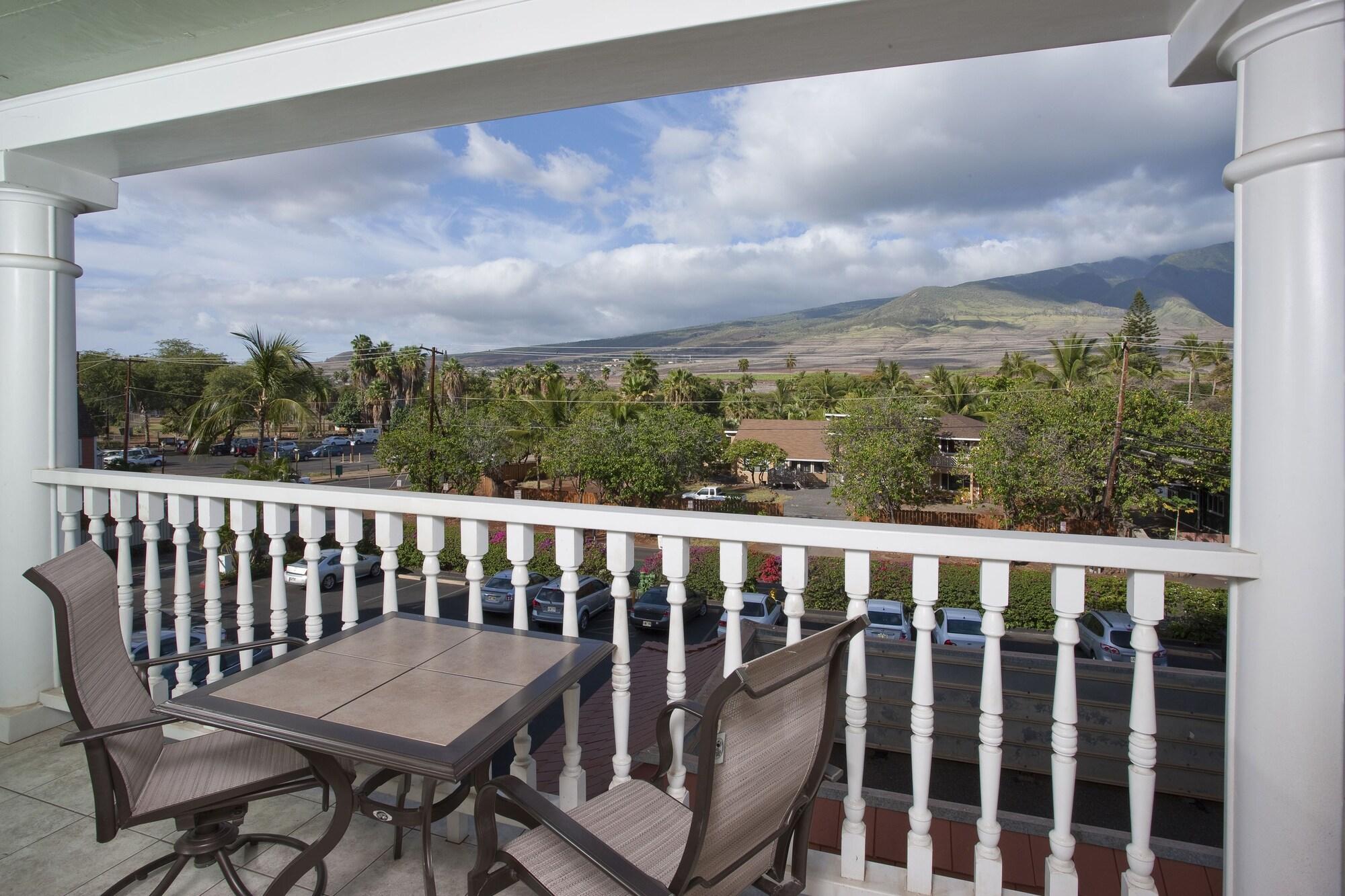 Lahaina Shores Beach Resort Exterior photo