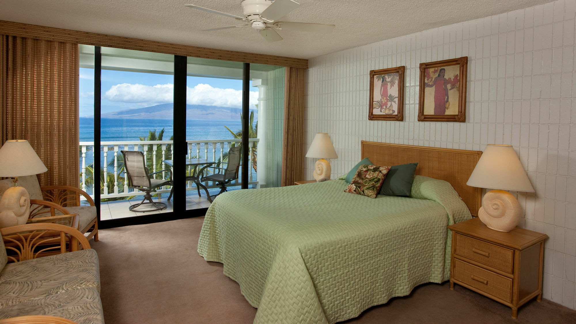 Lahaina Shores Beach Resort Exterior photo