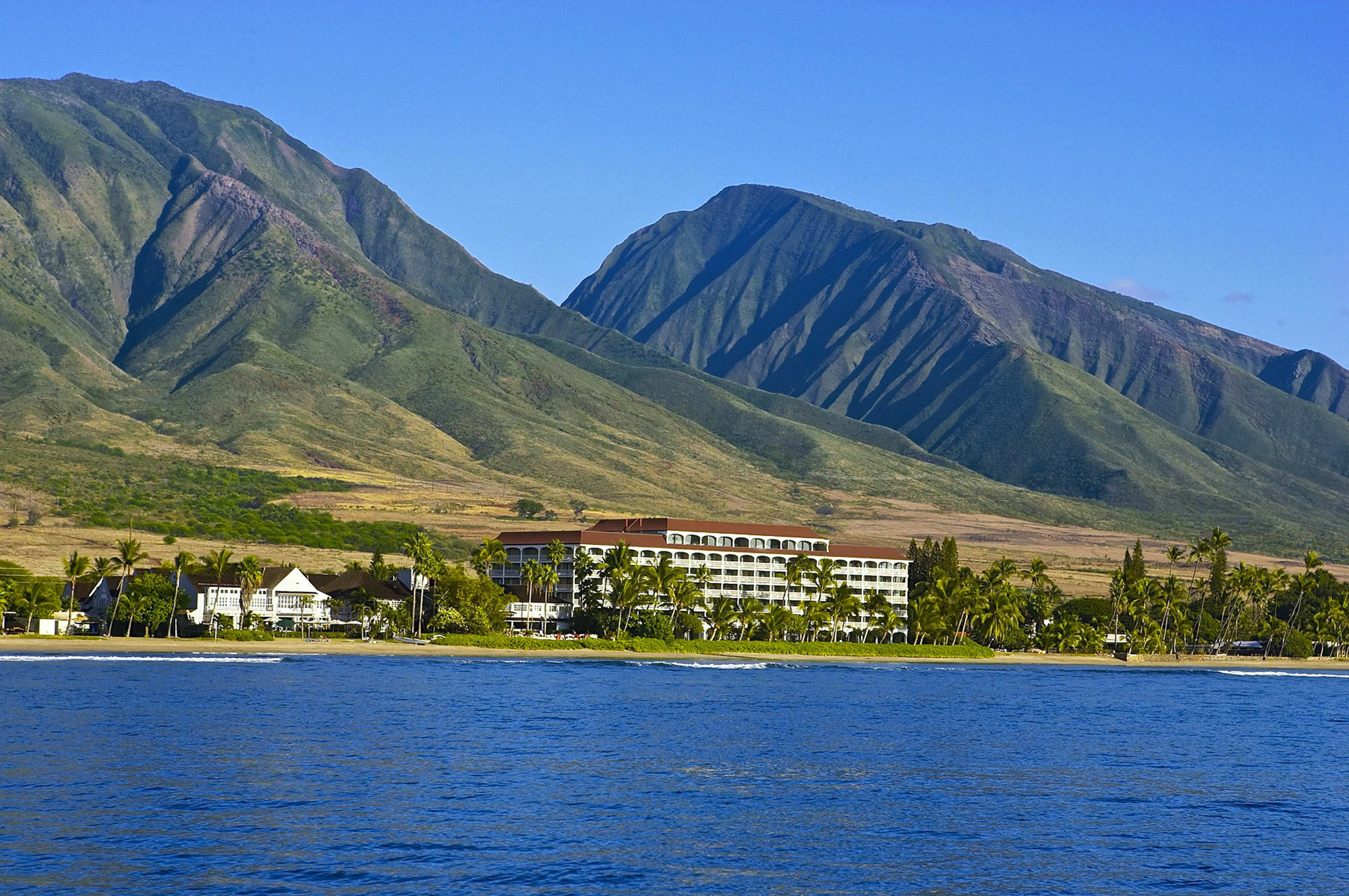 Lahaina Shores Beach Resort Exterior photo